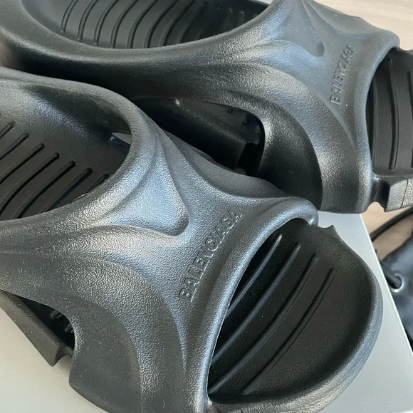 NWT Authentic Balenciaga Black Rubber mold Sandals slides - Picture 3 of 6